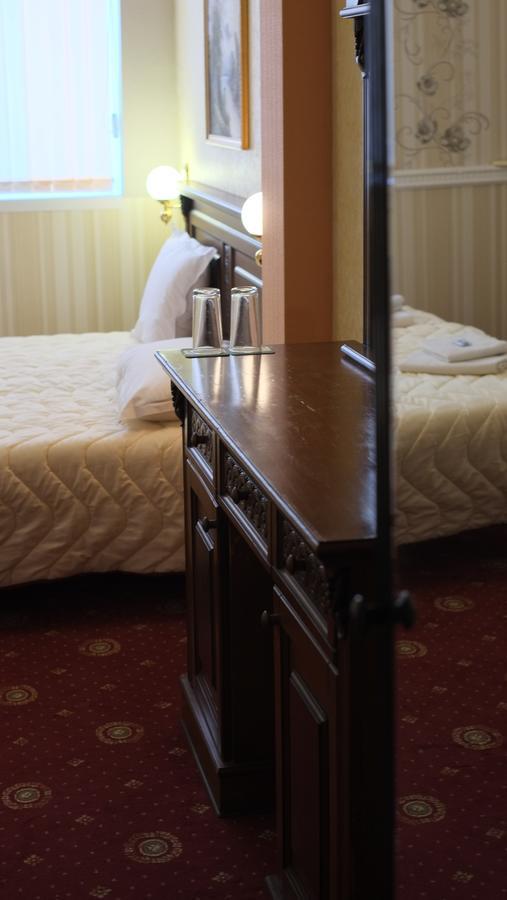 The Monastery Guest House Koshov Экстерьер фото